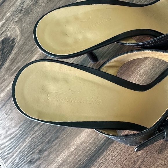 Faconnable Strappy Kitten Heel - Picture 5 of 5